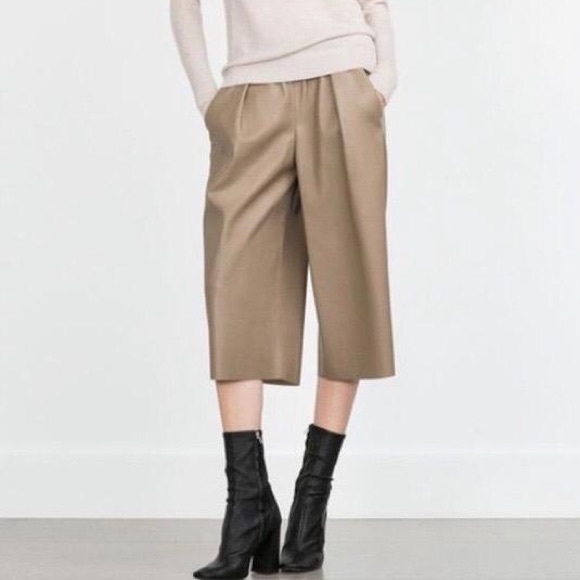 Stylish Zara Leather Trousers - Picture 1 of 1